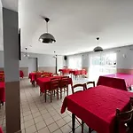 Contact Les Montois Otel 2*