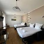 Otel Contact Les Montois Céaux