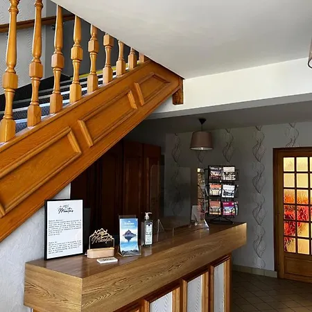 Contact Les Montois 2*