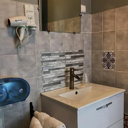 Les Montois Hotell