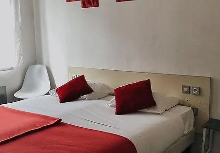 Contact Les Montois 2*