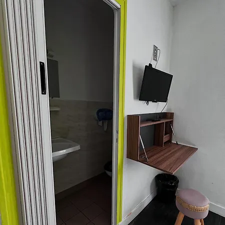 Les Montois 2* Céaux
