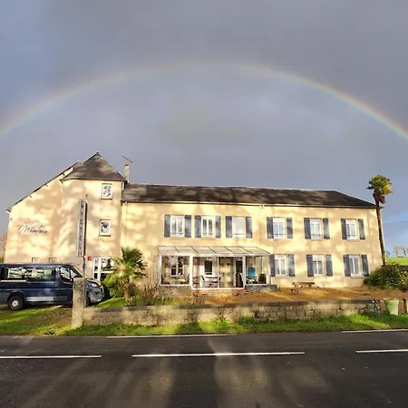 Contact Les Montois Отель