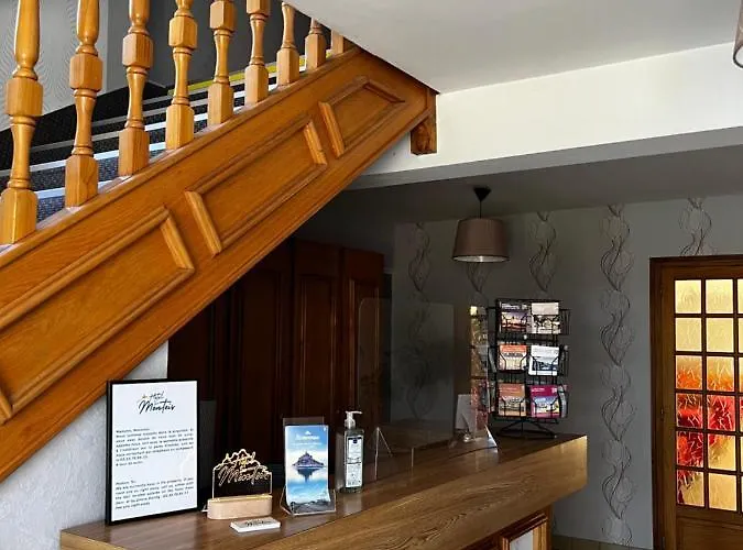 Contact Les Montois 2*