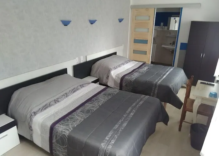 Contact Les Montois 2* Со